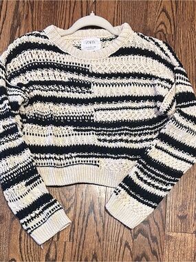 Zara Black & Ivory Striped Crewneck Sweater
